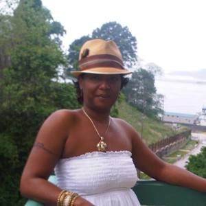 Meet your Posher, Gloria